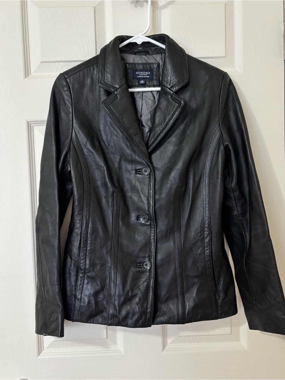 Vintage Sonoma Women’s Lambskin Button-Up Leather Jacket
